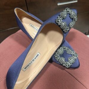 Manolo Blahnik hangisi Blue Embellished Women's Shoes